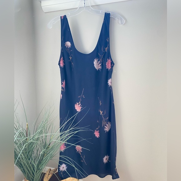 Babaton Renee Dress size M - Picture 5 of 10